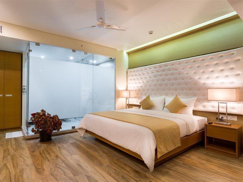 Classic Grande,A Member Of Radisson Imphal Exterior photo