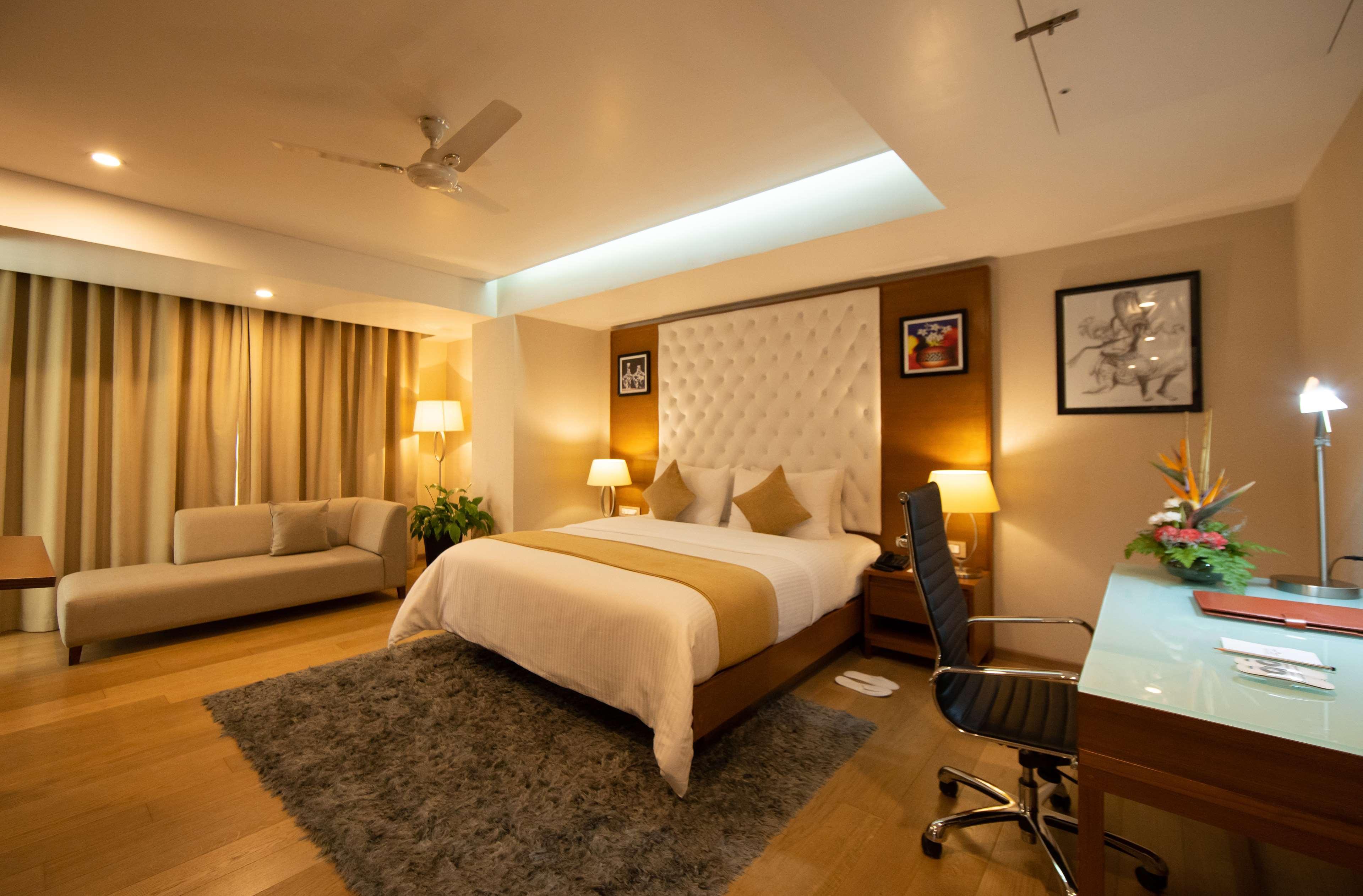 Classic Grande,A Member Of Radisson Imphal Exterior photo