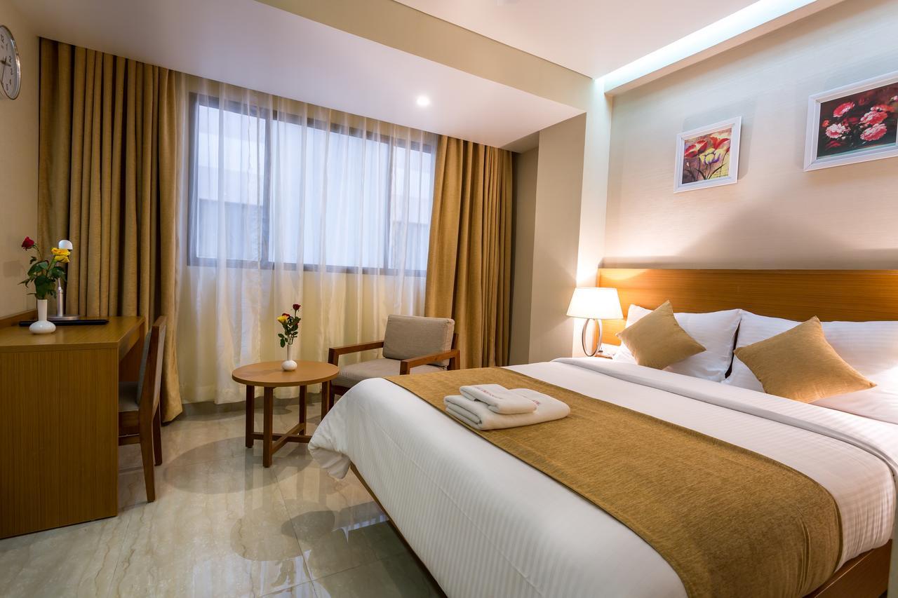 Classic Grande,A Member Of Radisson Imphal Exterior photo