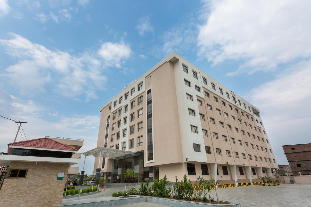 Classic Grande,A Member Of Radisson Imphal Exterior photo