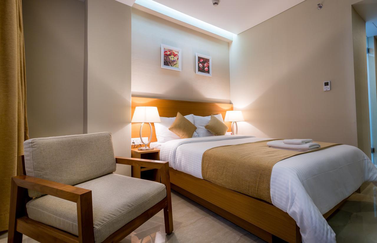 Classic Grande,A Member Of Radisson Imphal Exterior photo