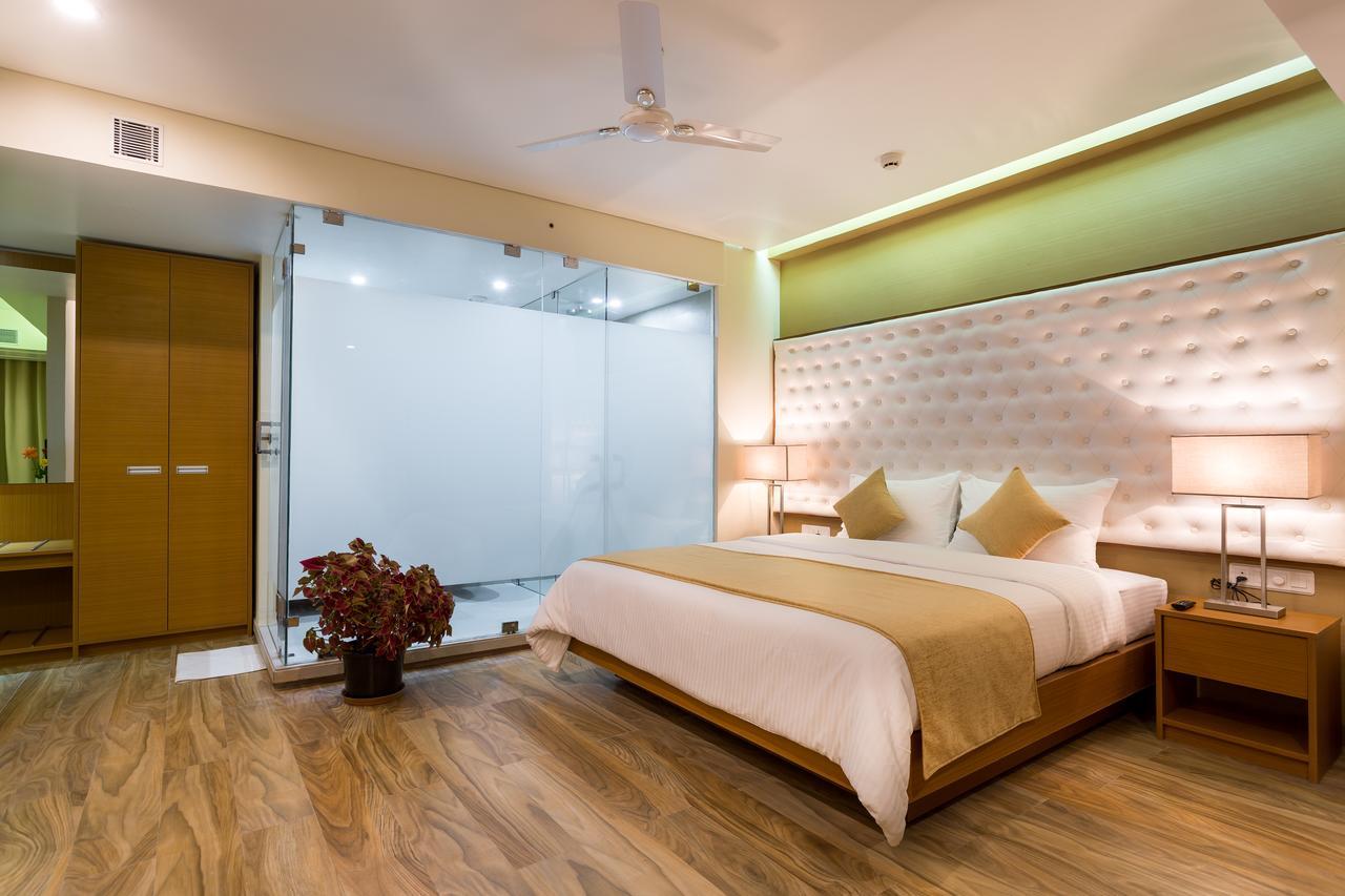 Classic Grande,A Member Of Radisson Imphal Exterior photo