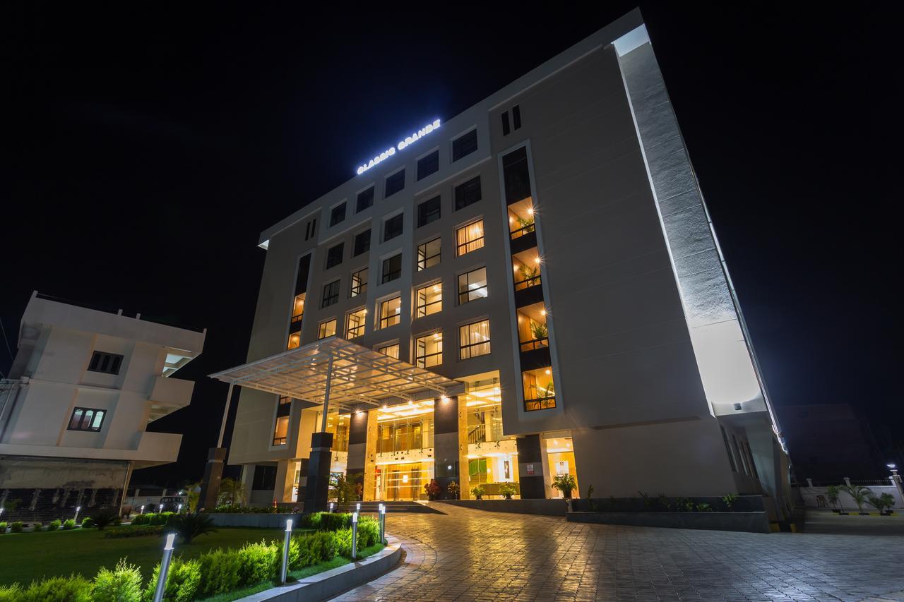 Classic Grande,A Member Of Radisson Imphal Exterior photo